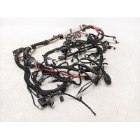Elektrische Verkabelung unter der AWD-Motorhaube mit Erdungsgeflecht mit Beschädigung Tesla Model Y 1489058-70-C