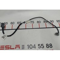 11 Кабель USB центральной консоли с повреждением Tesla model 3 3664950
