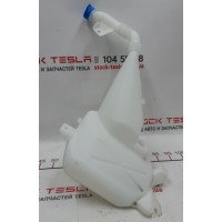 1 Бачок стеклоомывателя с крышкой Tesla model S, model S REST 1005400-00-D