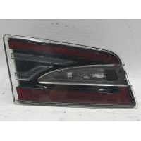 5 6005922-00-C x Lampa wewnętrzna lewa (USA) z uszkodzeniem Tesla model S, model S REST 6005922-00-E dwie diody nie działają