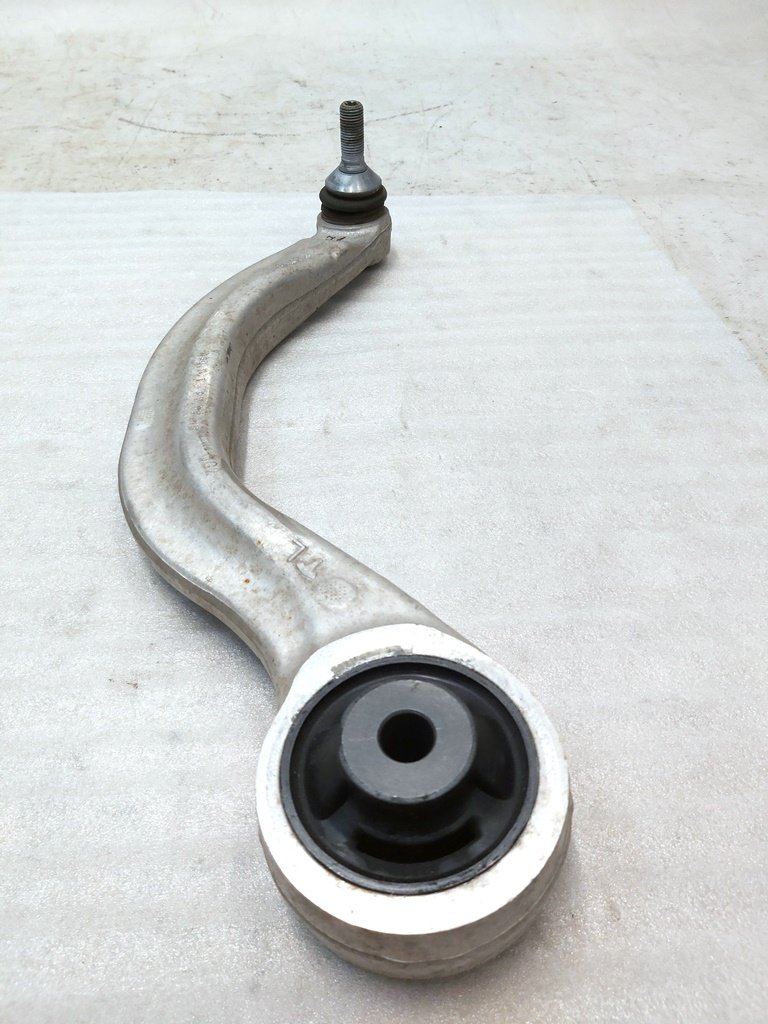 1 Der vordere Hebel ist der untere linke (Bananen-) Tesla-Modell 3, Modell Y 1044354-00-A