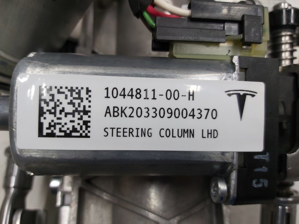 2 ELECTRIC STEERING COLUMN, LHD (M3) 104481100F