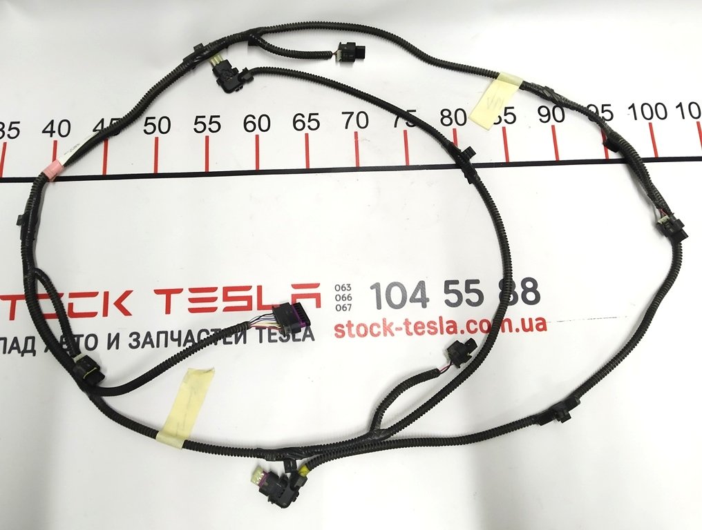 2 Bakre stötfångare ledningsnät (6 parkeringssensorer) NY Tesla modell 3 1067959-00-E