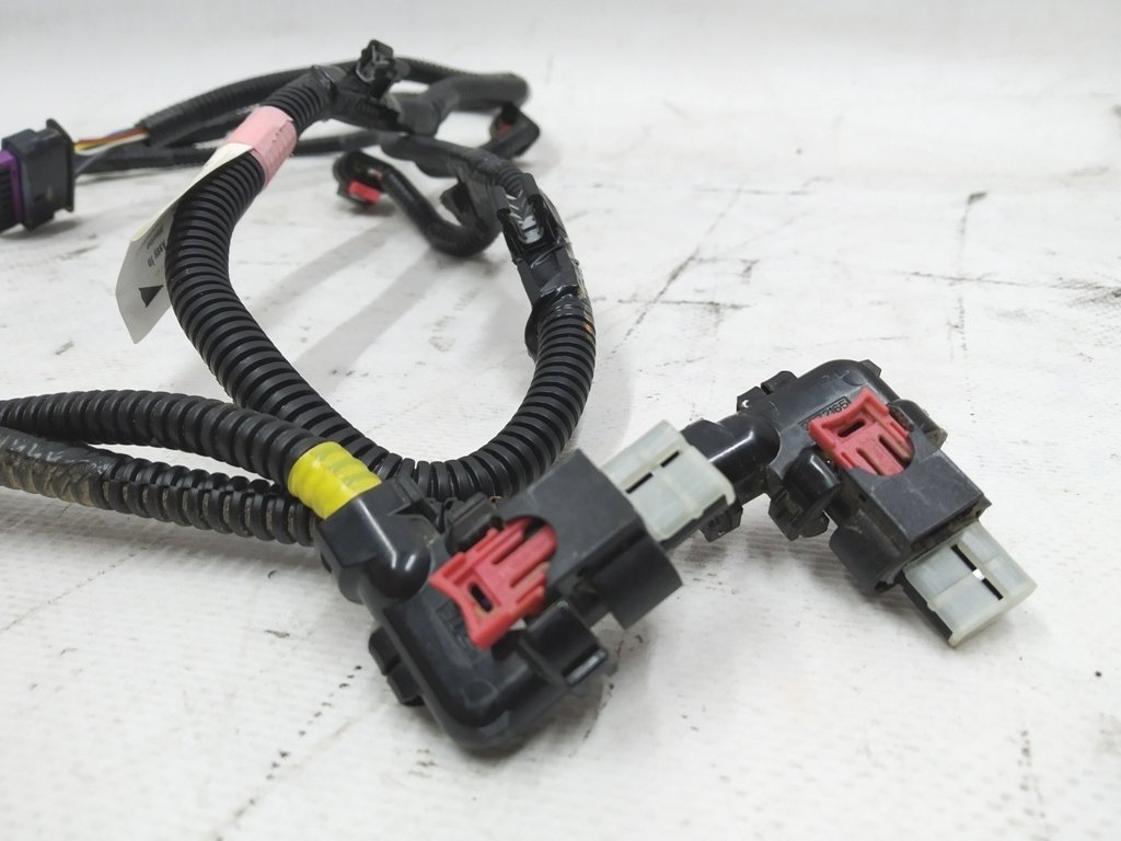 2 1067959-00-D Kabeldragning bak (6 parkeringssensorer) Tesla modell 3 1067959-00-E