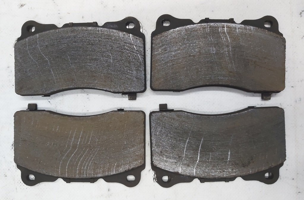7 Pastillas de freno delanteras (juego de 4 piezas, resto 7-8 mm) Tesla modelo X 1068330-00-B