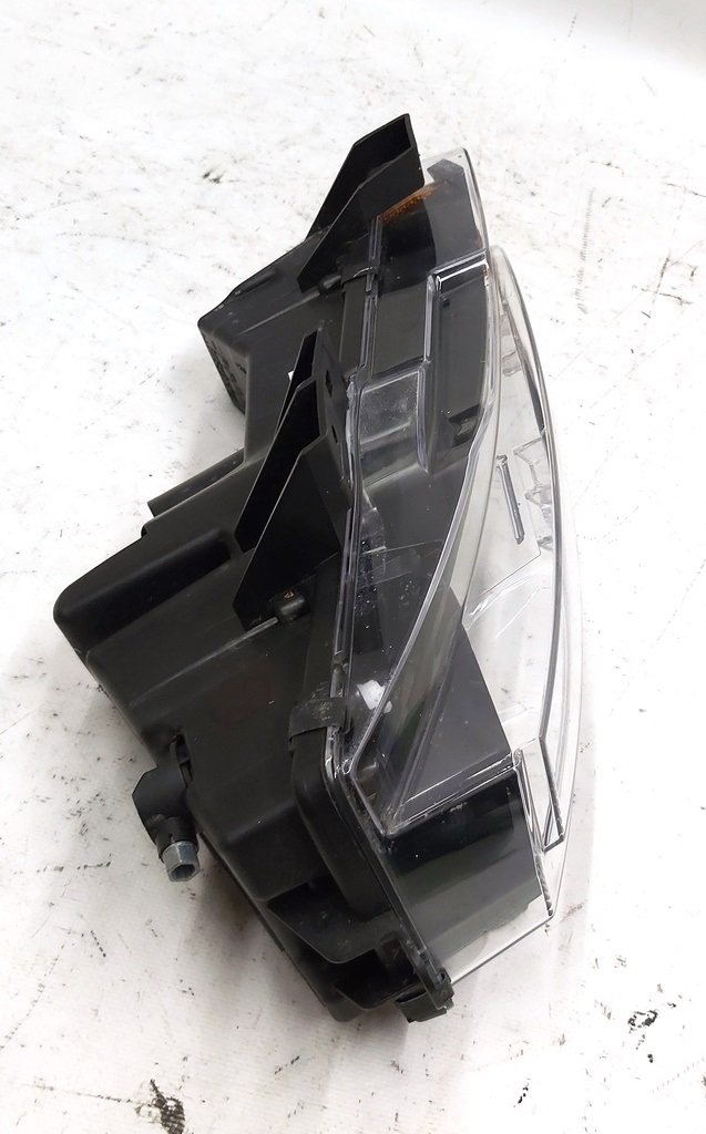 Nebelscheinwerfer links (voll) UP-LEVEL Tesla Model 3, Modell Y 1077391-00-F