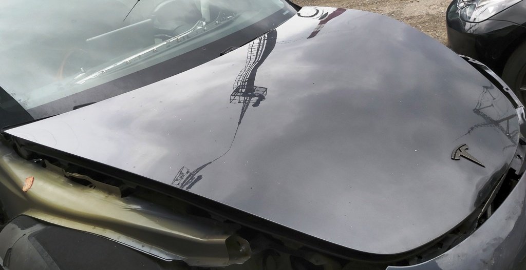 1 Kapota MIDNIGHT SILVER METALLIC-PMNG s poškozením Tesla model 3 1081390-12-C