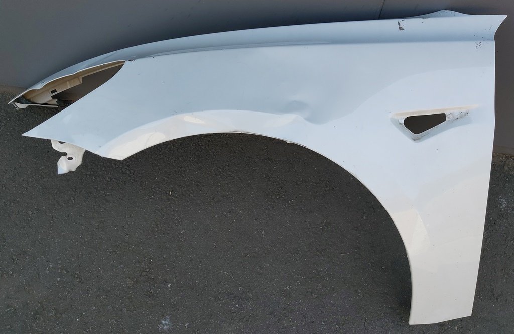 1 Parafango anteriore sinistro PPSW con danni Tesla modello 3 1081401-11-D