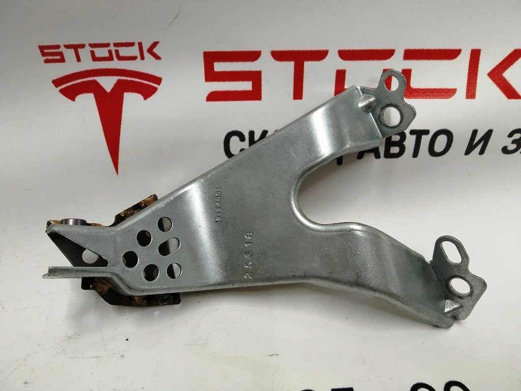 19 Skærmbeslag venstre Tesla model 3, model Y 1100561-00-E