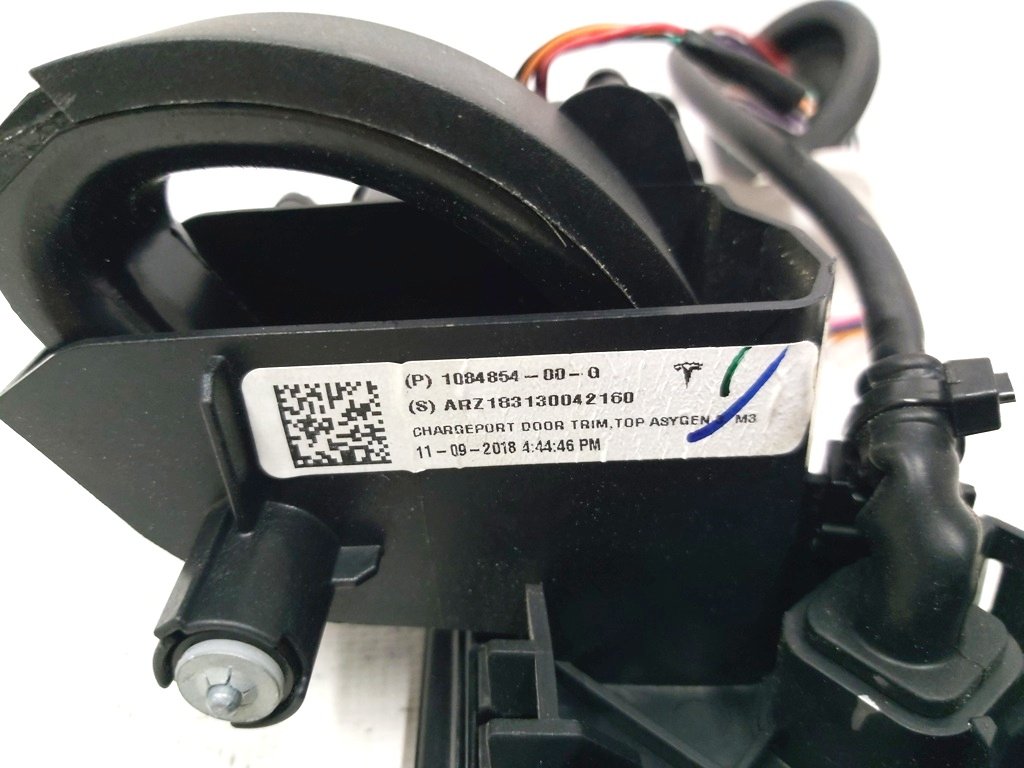 3 Trappe de port de charge électrique Tesla modèle 3 1084854-00-J