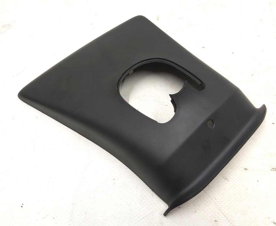 バックミラーおよびインテリアカメラブラケット用カバー、上部 Tesla モデル 3 1086332-00-F