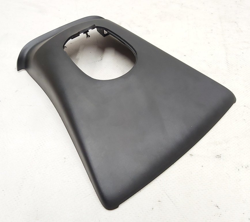 バックミラーおよびインテリアカメラブラケット用カバー、上部 Tesla モデル 3 1086332-00-F