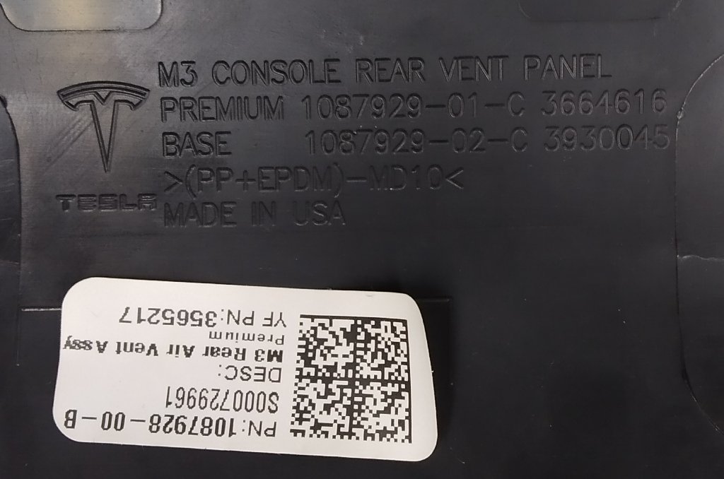 9 1087929-02-C z Dekorativt lock för luftkanalen på mittkonsolen TRÄ (trä) (övriga föremål) Tesla modell 3 1111072-00-E. 1087928-00-B.
