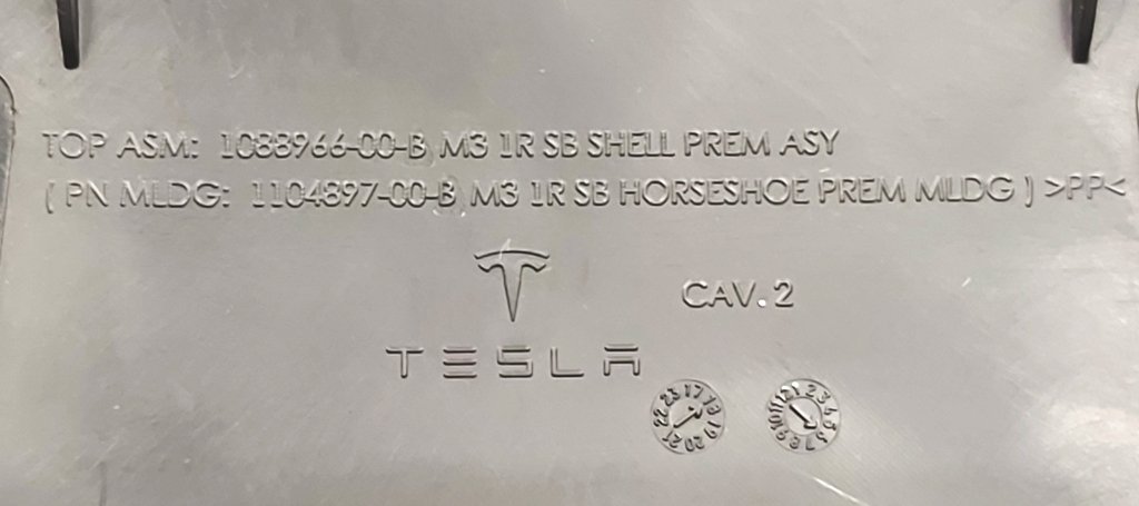 M3 1R SB SHELL PREM ASY damaged Tesla model 3 1088966-00-B