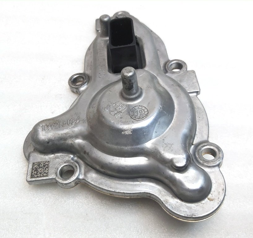 4 Rear front motor resolver cover (assembly) Tesla Model 3, Model Y 1092145-00-D