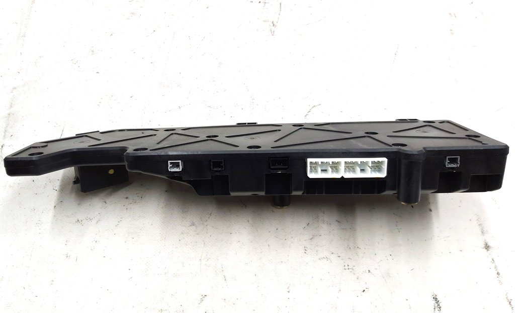 Hovedbatterikontroller (BMS) LR Tesla modell 3 modell Y 1106394-01-L