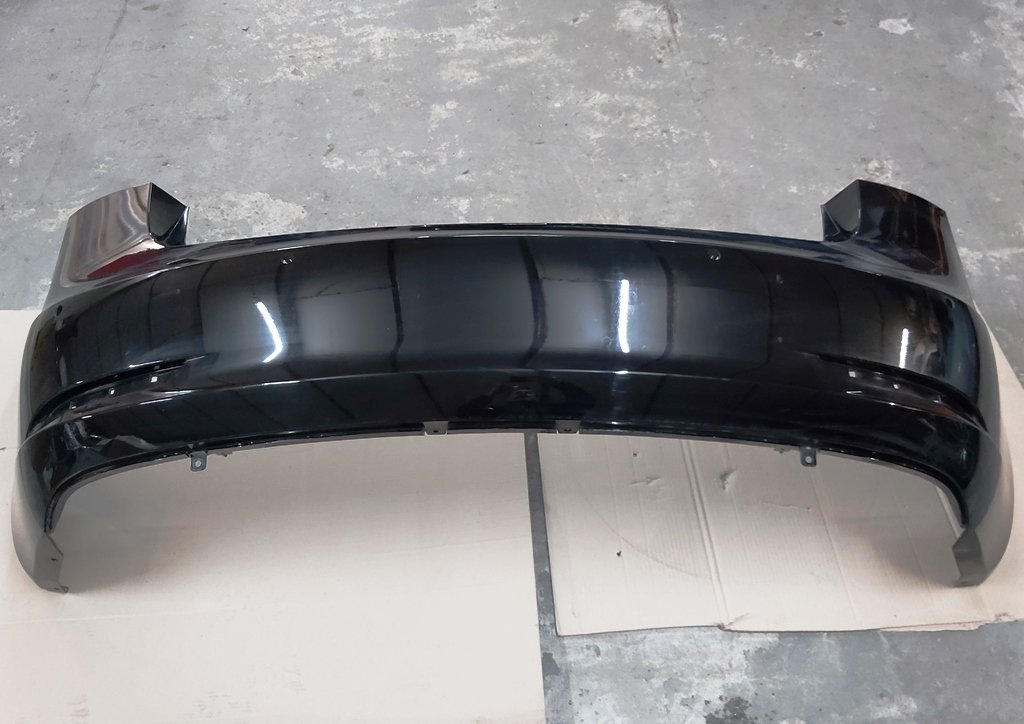 1 Paraurti posteriore per 6 sensori di parcheggio (assemblato) senza catarifrangenti PBSB (danneggiato) Tesla modello 3 1108905-S1-A