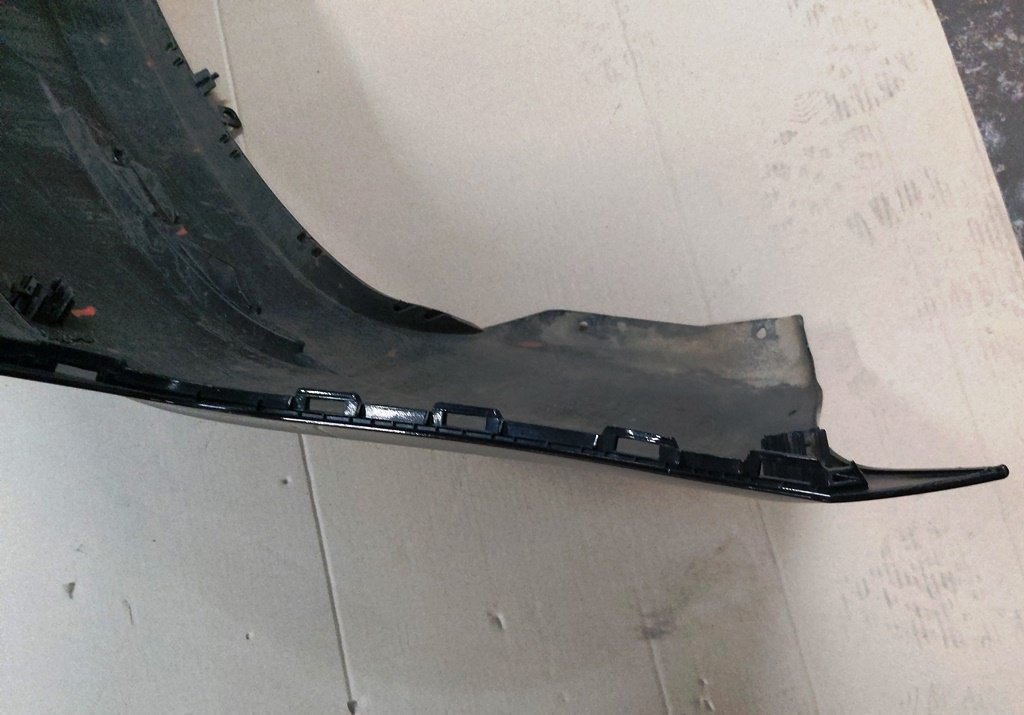 1 Paraurti posteriore per 6 sensori di parcheggio (assemblato) senza catarifrangenti PBSB (danneggiato) Tesla modello 3 1108905-S1-A