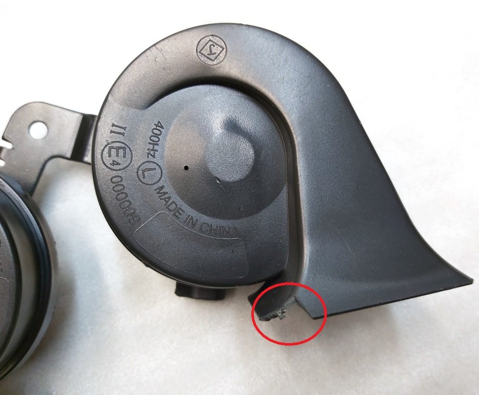 7 Horn Assembly complete with mount, body damage Tesla Model 3, Model Y (1486943-00-A) 1507242-00-B