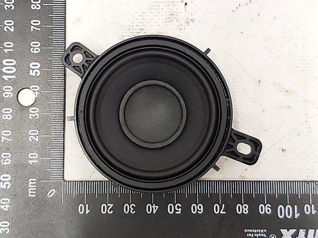 1118894-00-A Dodatkowy głośnik monitora Tesla model X 1118894-00-A