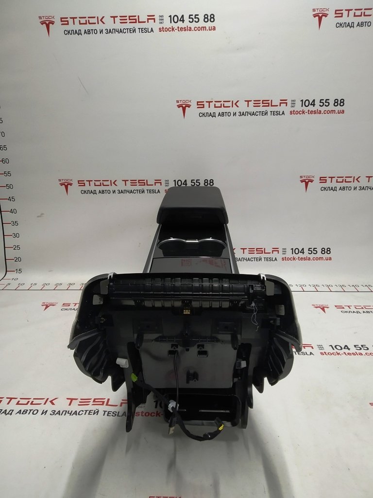 1 Midtkonsoll montering armlen Svart koppholder Plast Svart uten USB,HUBLADER Tesla modell 3 1087900-00-E