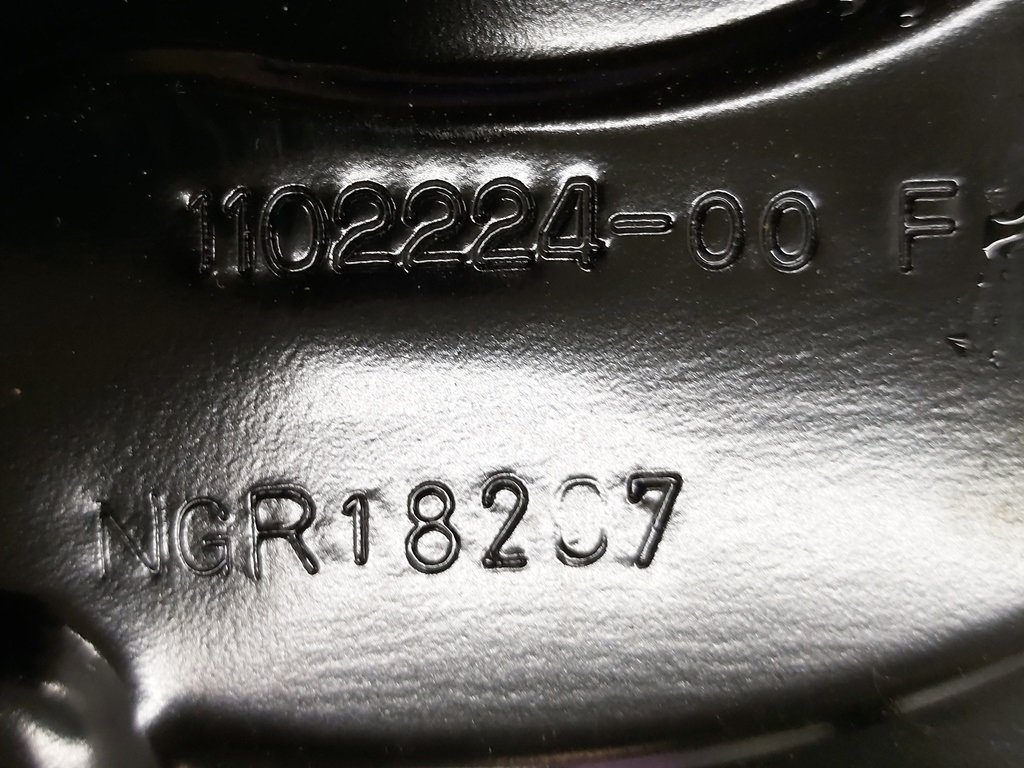 1 テスラモデル3モデルY1138002-00-Bのメインバッテリーハウジングのペントハウス（パン）のベース