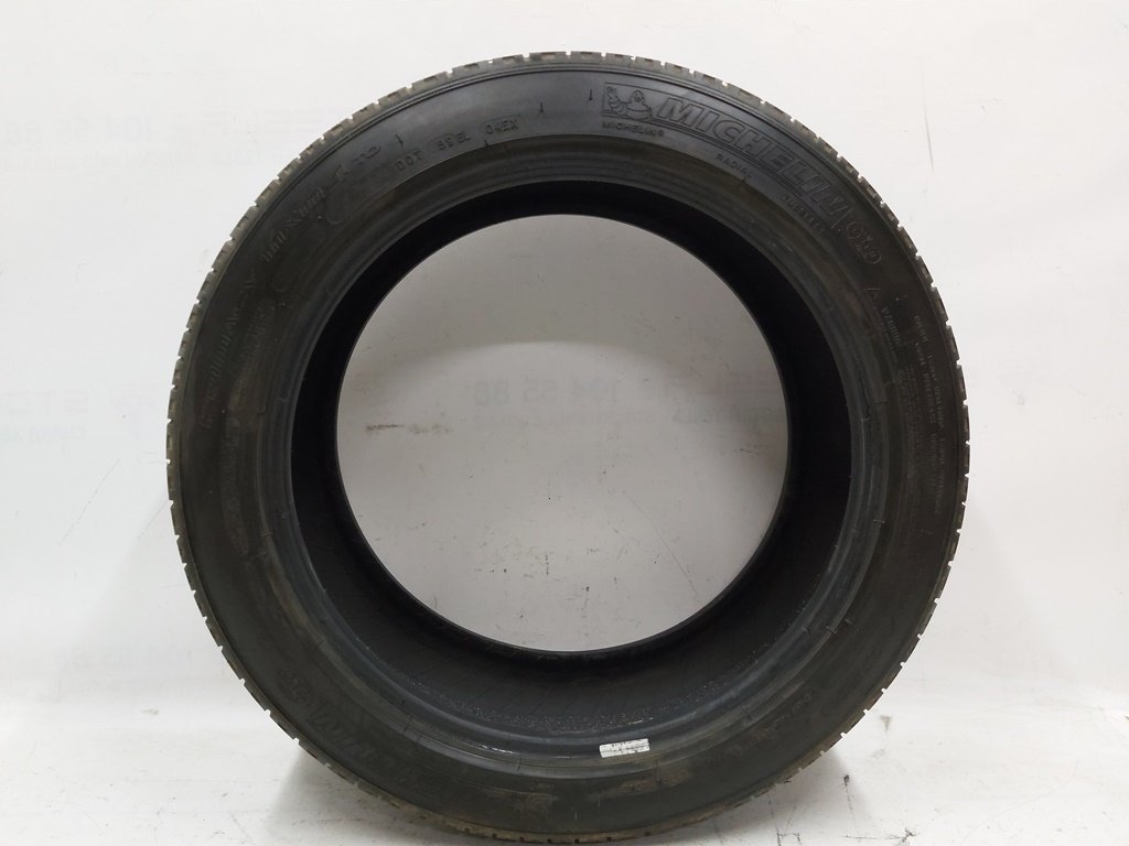 1 235/45R18 98W A/S MICHELIN TIRE PRIMACY MXM4 T1 Tesla model 3 1234215-00-A