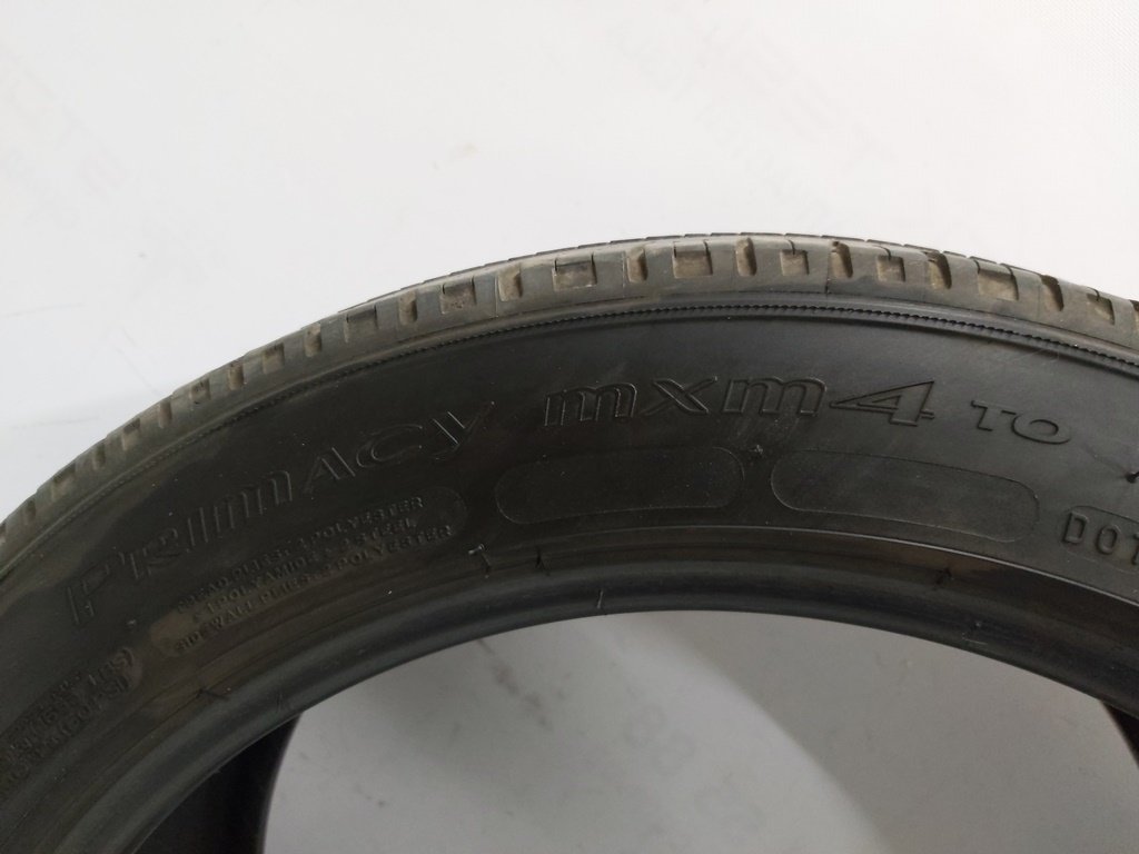 1 235/45R18 98W A/S MICHELIN TIRE PRIMACY MXM4 T1 Tesla model 3 1234215-00-A