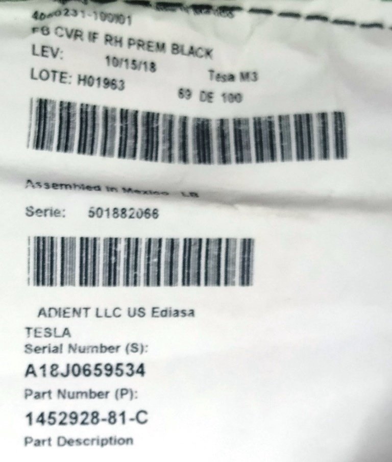 14 1st row seatback trim assembly - right hand - black (damaged) PREM PUR BLACK (повреждение) Tesla Model 3, Model Y 1920673-01-A