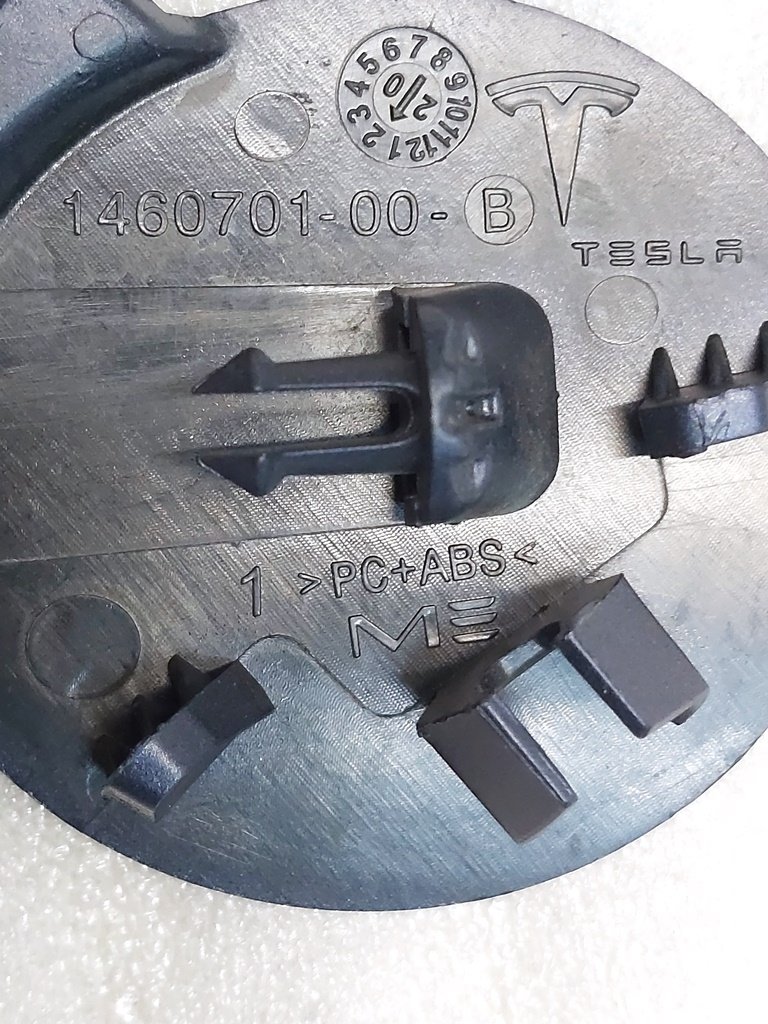 COVER - TOW HOOK FRT FASCIA, BLUE Tesla model 3 1084168-00-E