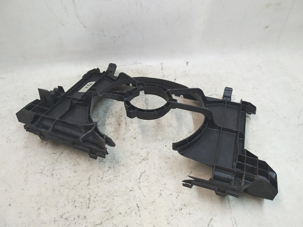 3 Kühlerlüftergehäuse (Beschädigung) Tesla Model 3, Model Y 1494179-00-B