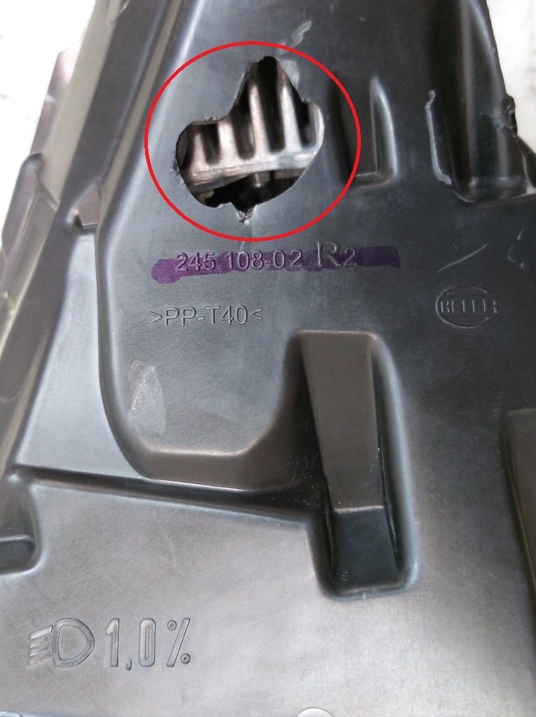 2 Farol direito UP LEVEL (EUA) danificado, não funciona, pequenos arranhões Tesla Model 3, Model Y 1514953-00-C