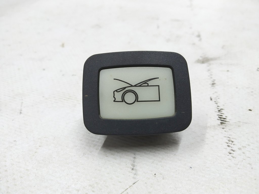 12 Bouton de déverrouillage d'urgence du capot avec traces d'oxydation Tesla modèle 3 1516185-00-A