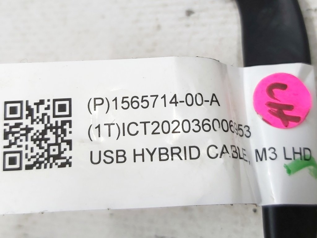 4 USB HYBRID CABLE, LHD Tesla model 3, model Y 1083340-00