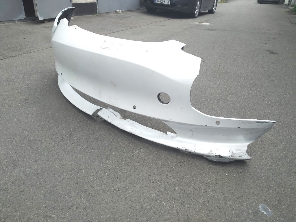 1 Paraurti anteriore senza supporti sensore di parcheggio con danni PEARL WHITE MULTI-COAT-PPSW Tesla Model 3 1916697-S3-A