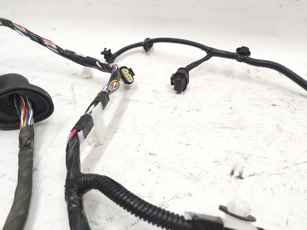 2 Front Right Door Wiring PREMIUM Tesla model 3 2067963-00-A