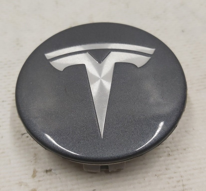 7 WHEEL ORNAMENTATION CENTER CAP GREY Tesla model S, model S REST, model X, model 3, model Y 6005879-00-A