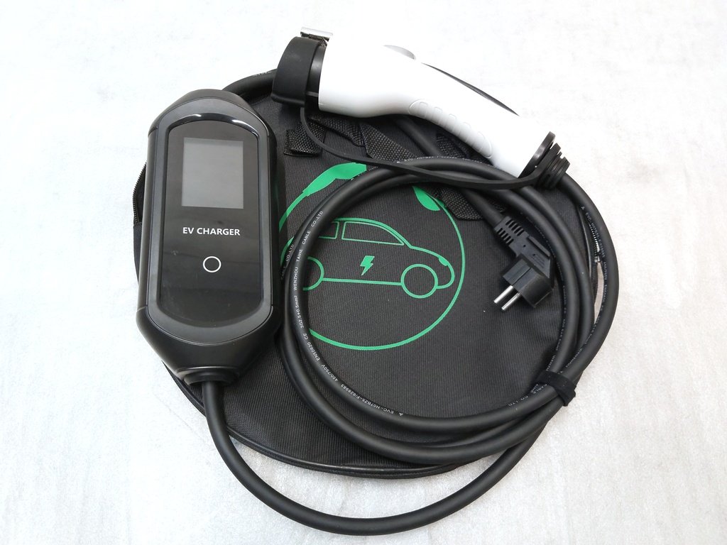 1 Universal Mobile Charger Type1 8A-16A-20V-240V 3,5 kW 3,5 m Tesla Alla modeller UMC AFY-A110-1