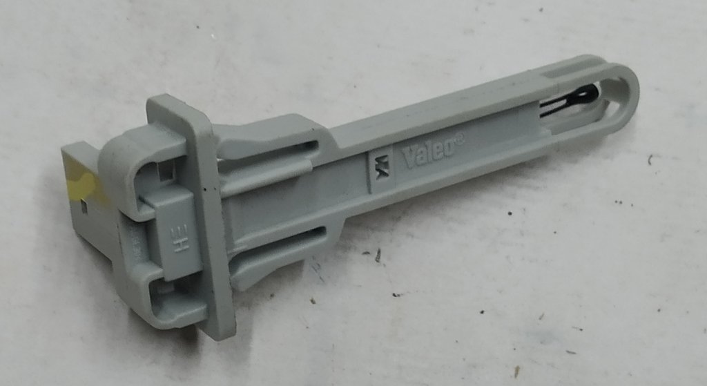 13 HVAC, EVAPORATOR THERMISTOR, Tesla model 3 1107675-00-A