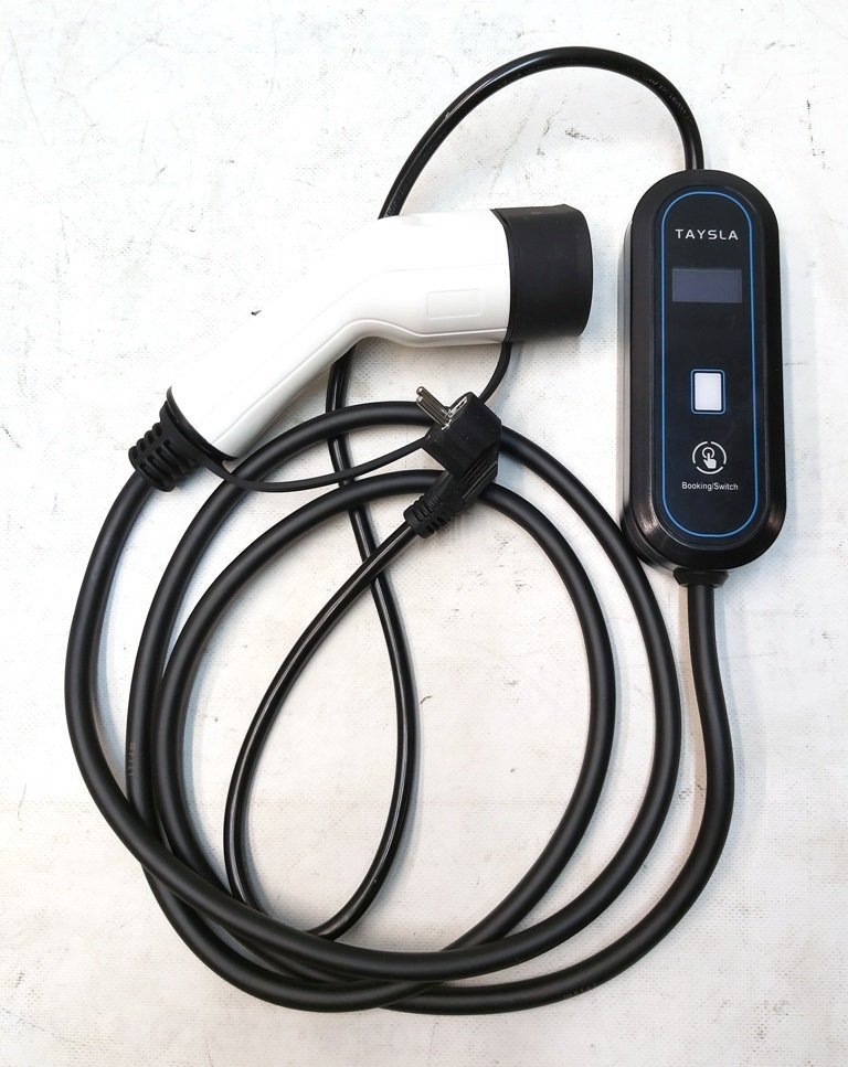 1 Universal mobilladdare UMC TSL Typ 2 EV 16A 80V-230V 3,5kW Tesla alla modeller UMC TSL