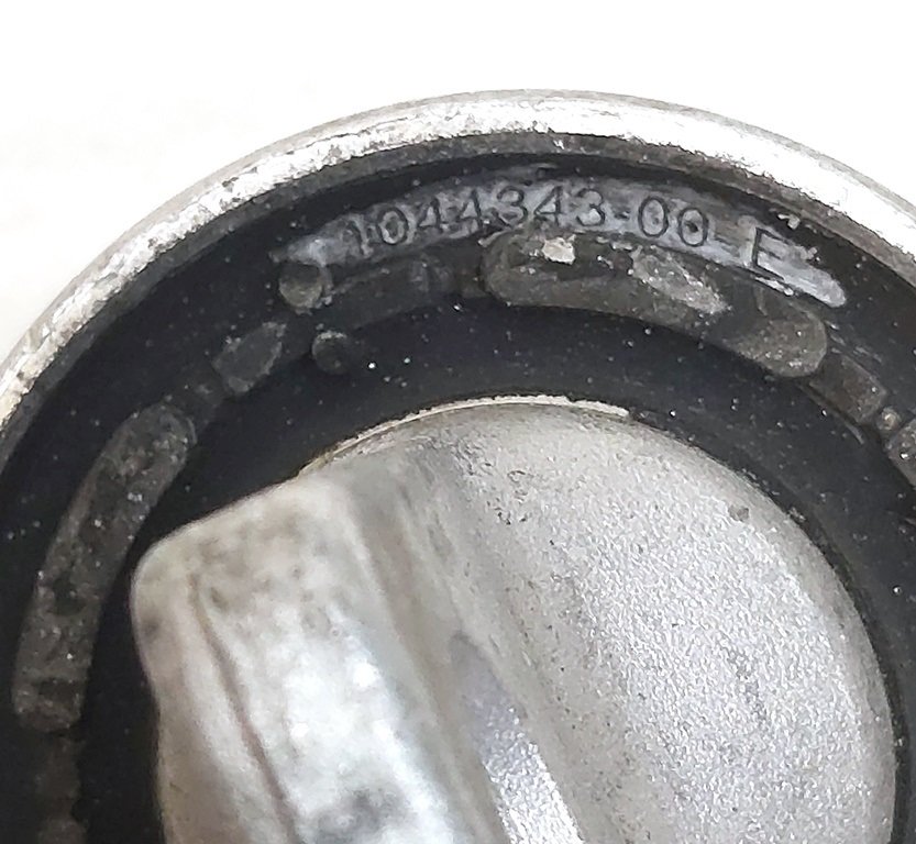 Fremre nedre tverrspak lydløs blokk 60 mm (sommerfugl) Tesla modell 3, modell Y 1044341-00 1188341-00