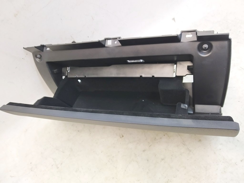 4 Бардачок (ящик для рукавичок) BLK BASE з пошкодженням Tesla model 3, model Y 1083340-00-H