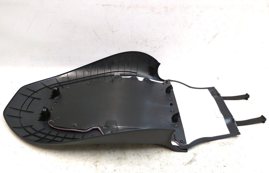 1 Potah sedadla zadní opěradlo 1. řada 1104897-00-C Tesla model 3, model Y 1088966-00-D
