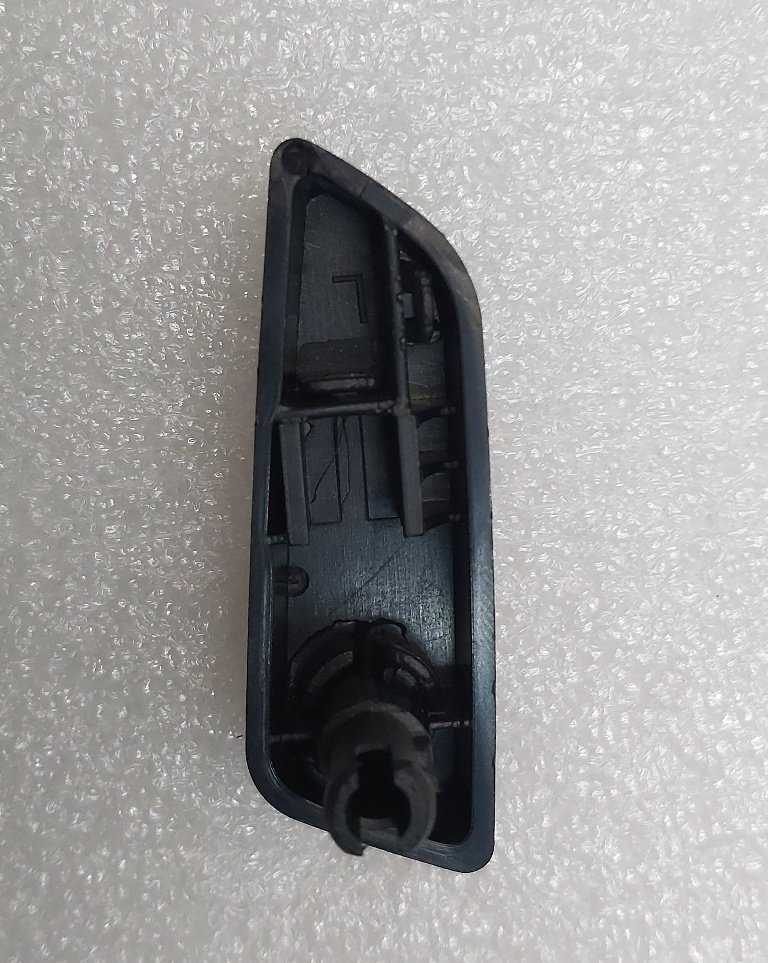2 First row recliner switch cap - left hand Tesla Model 3, Model Y 1098841-00-E