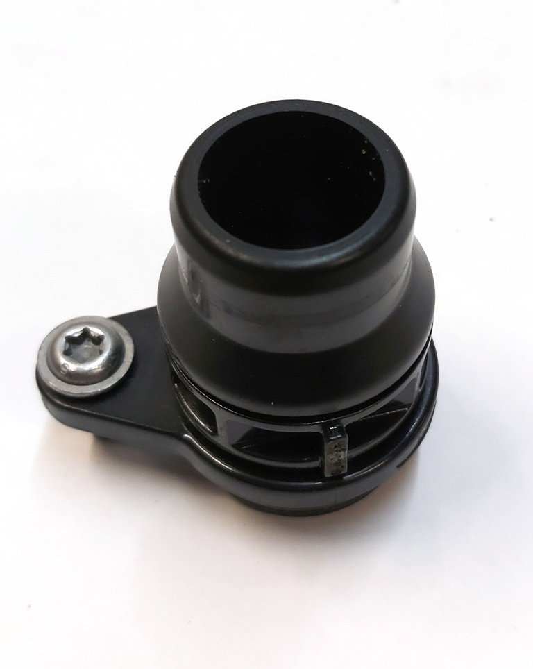 4 Assembly, Fluid Coupling, Vda-18, 180deg, 70A  fitting short Tesla model Y 1102177-00-E