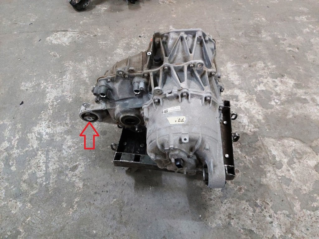 1 REAR,3DU LOW CURRENT without heat exchanger, inverter, resolver, oil filter, pump, fittings Tesla Model 3, Model Y 1120990-00-J