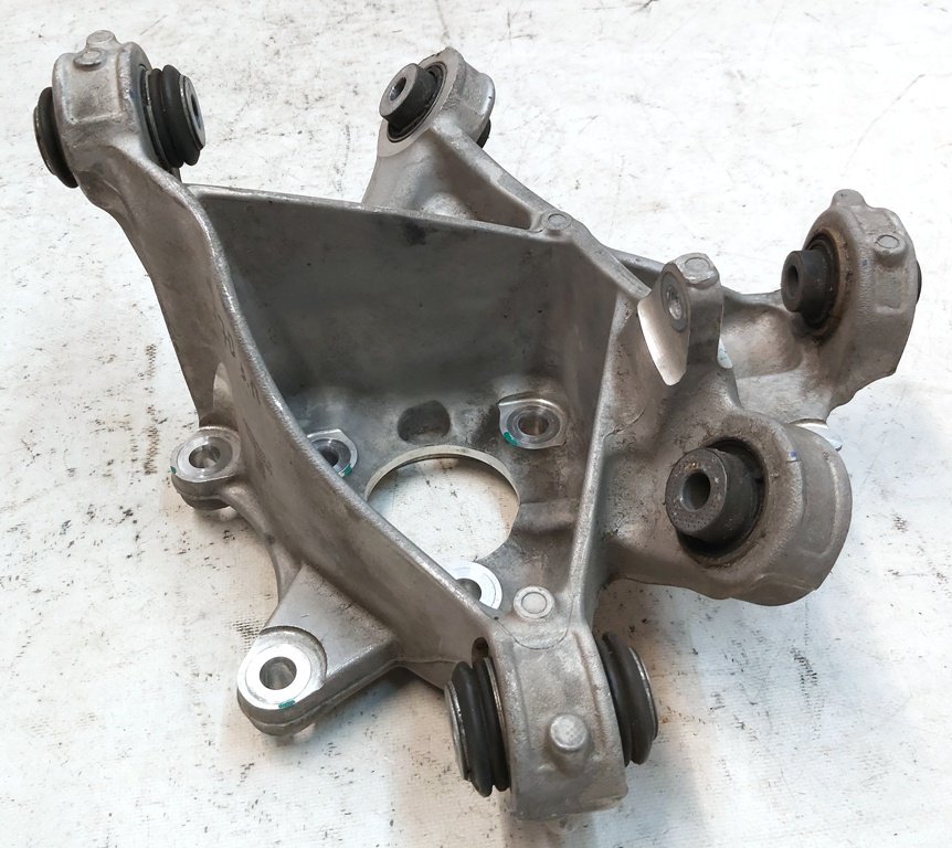 후면 오른쪽 주먹 (Trunple) Tesla 모델 Y 1188416-00-F