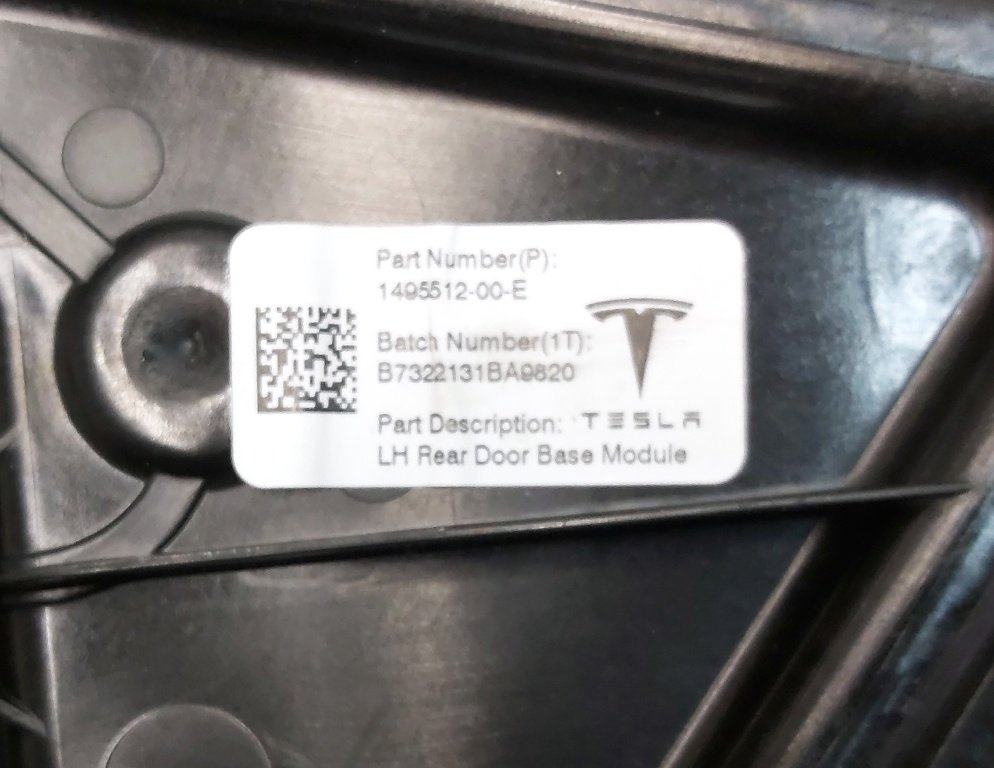 7 モーターおよび昇降機構アセンブリ付き後部左ウィンドウリフター Tesla Model Y 1526802-00-E、1526806-00-D