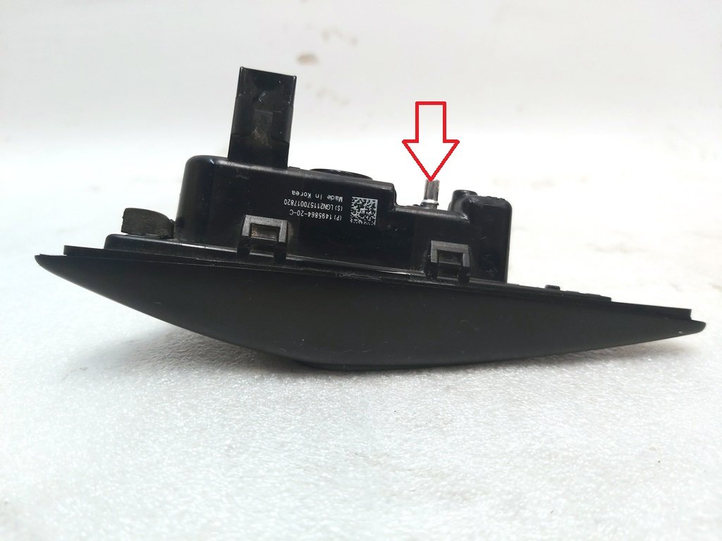 Leny Turning Repeater (Chamber) Black med skade på Tesla Model 3, Model Y 1125106-50-5