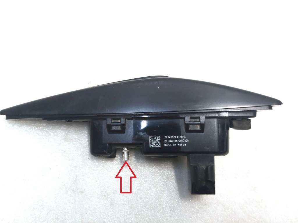 Leny Turning Repeater (Chamber) Black med skade på Tesla Model 3, Model Y 1125106-50-5